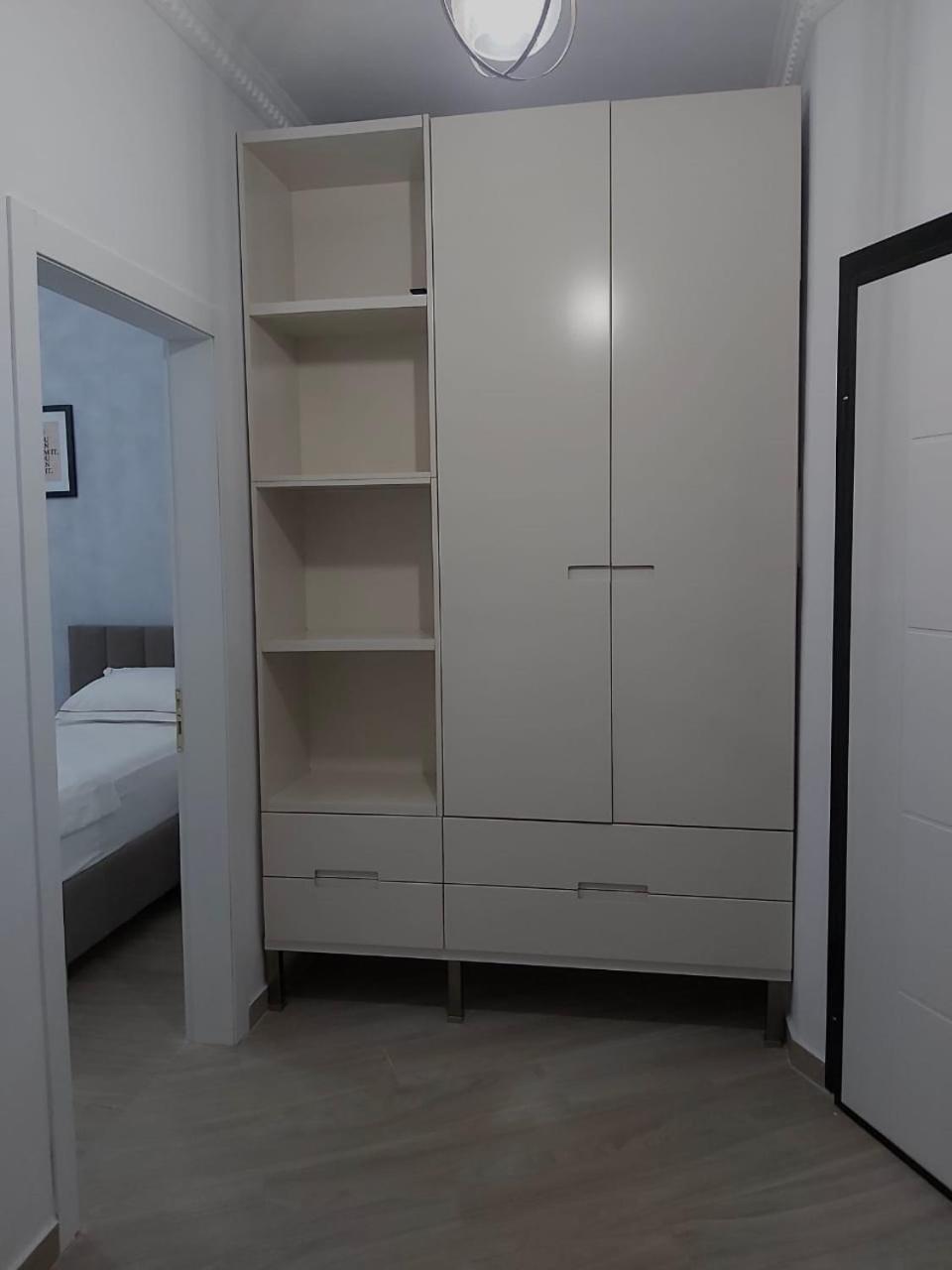 Apartament Alis *